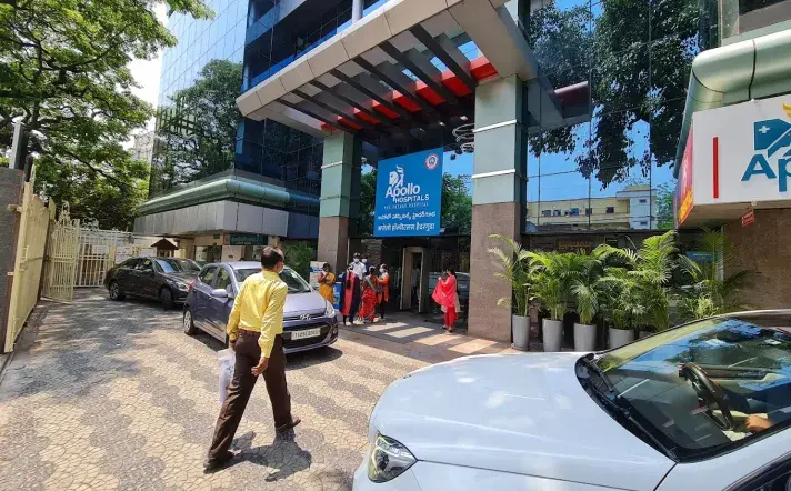 Apollo Hospitals, Hyderguda